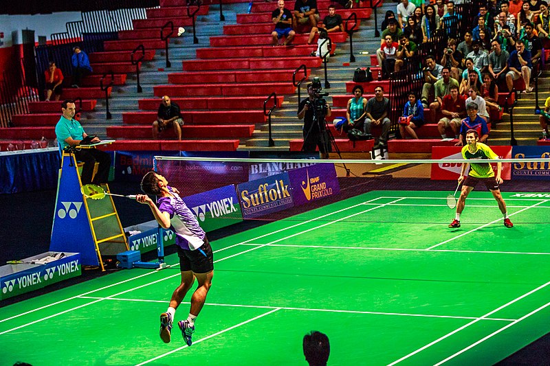 learn How to play badminton singles